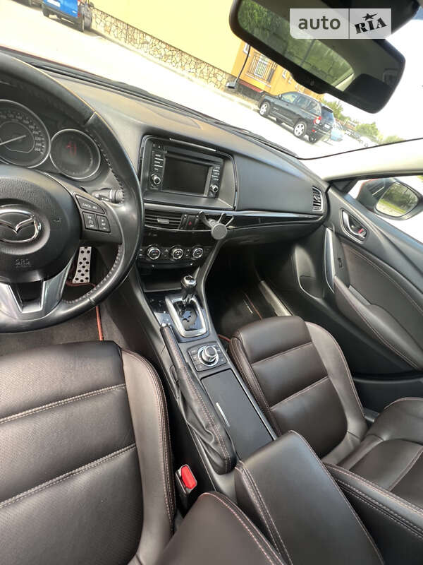 Седан Mazda 6 2014 в Луцке
