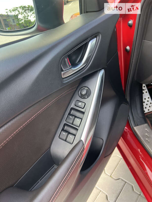 Седан Mazda 6 2014 в Луцке