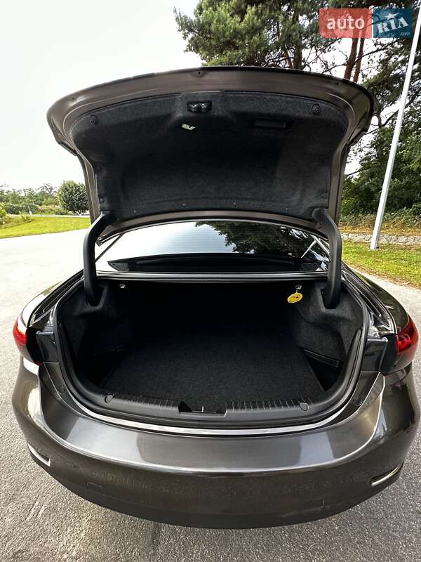 Седан Mazda 6 2015 в Кобеляках