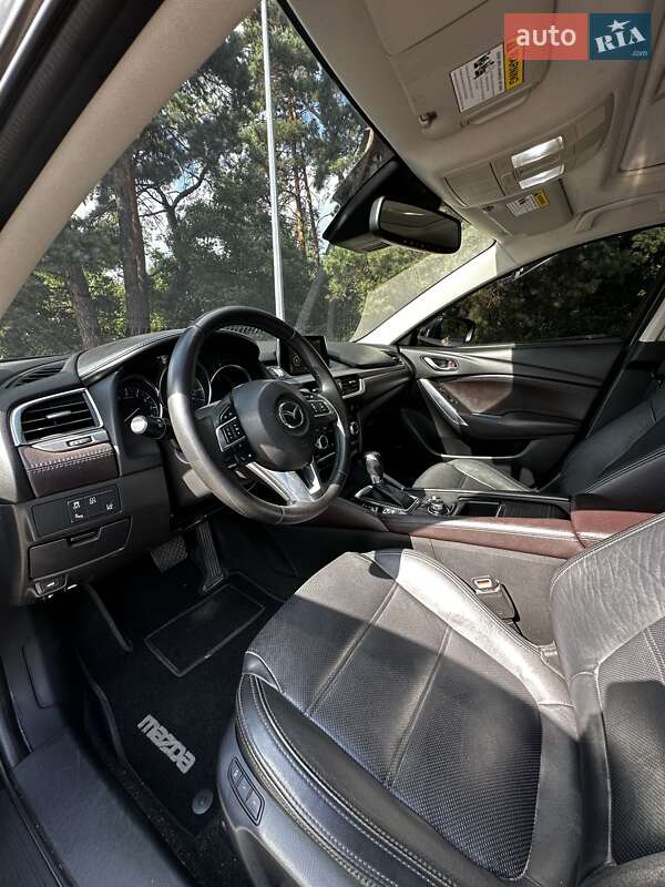 Седан Mazda 6 2015 в Кобеляках