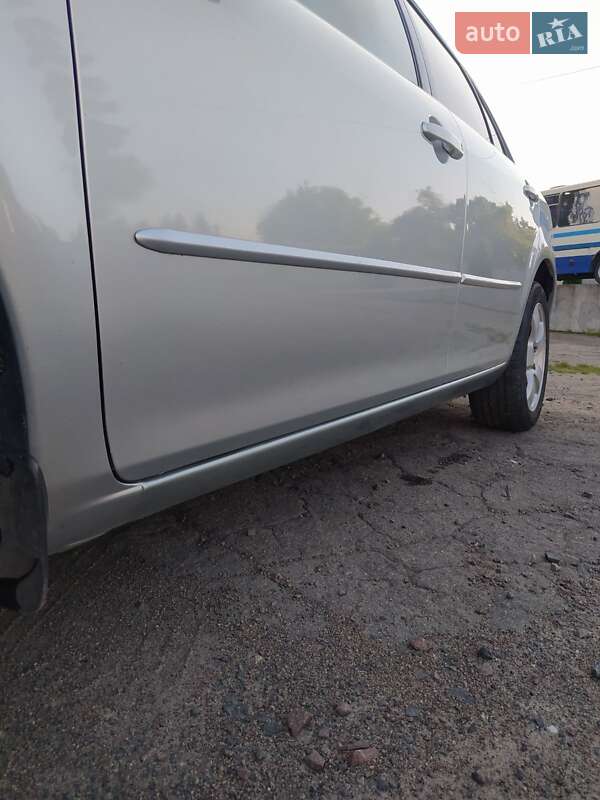 Універсал Mazda 6 2003 в Рокитному