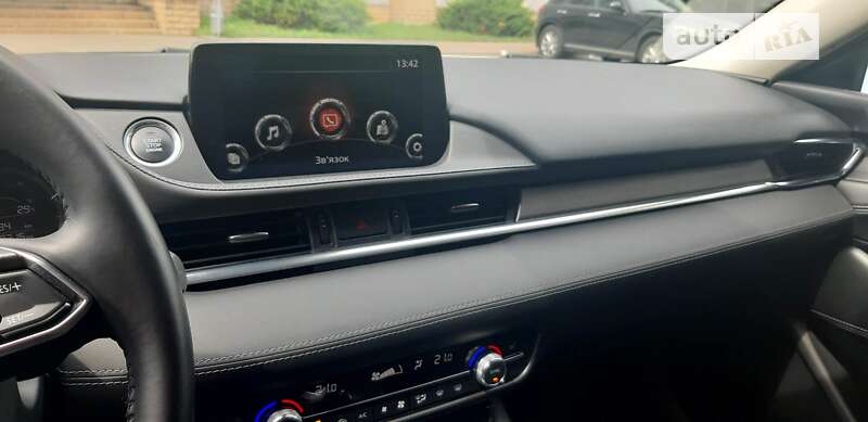 Седан Mazda 6 2019 в Киеве
