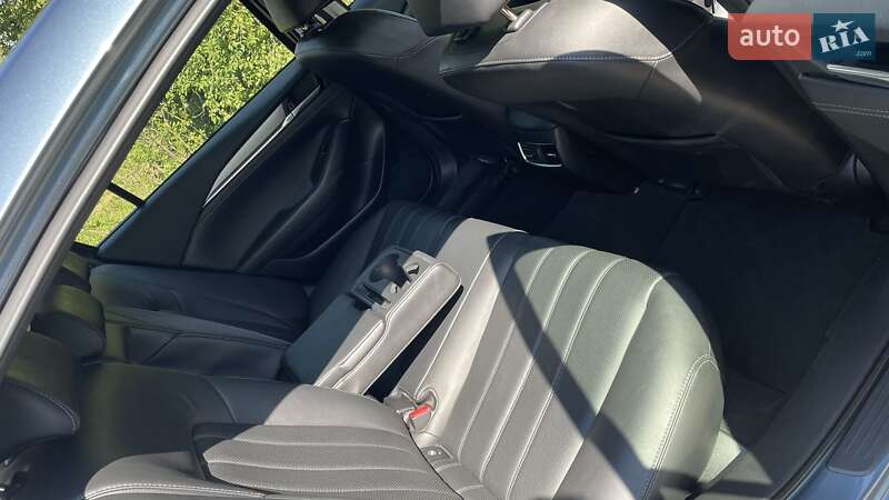 Седан Mazda 6 2018 в Львове