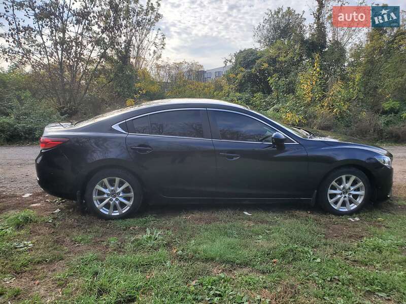 Седан Mazda 6 2013 в Ужгороде