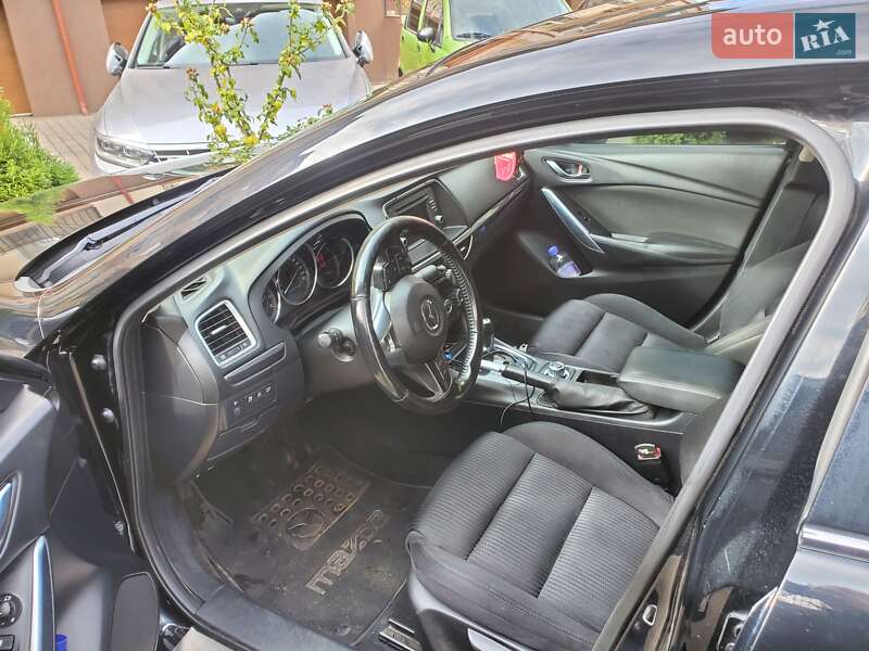 Седан Mazda 6 2013 в Ужгороде