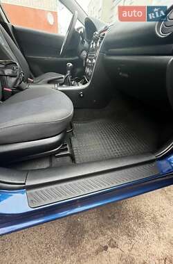 Седан Mazda 6 2004 в Чернігові