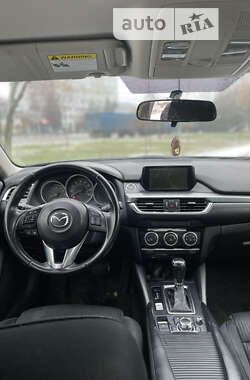 Седан Mazda 6 2015 в Днепре