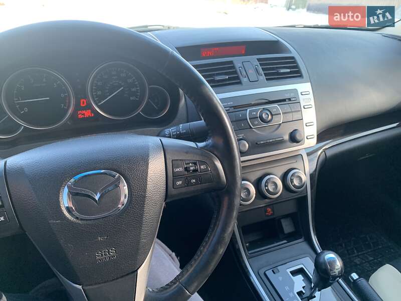 Седан Mazda 6 2010 в Богодухове