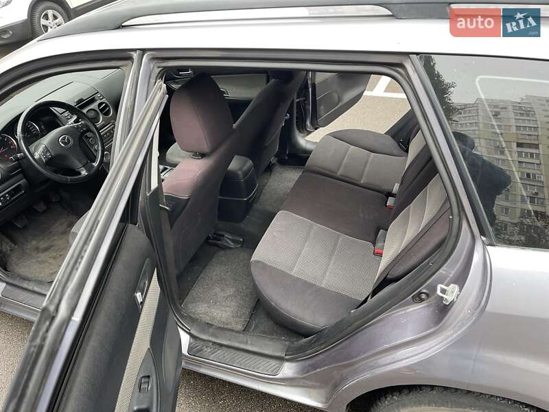 Универсал Mazda 6 2004 в Киеве