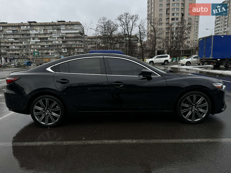 Седан Mazda 6 2019 в Киеве
