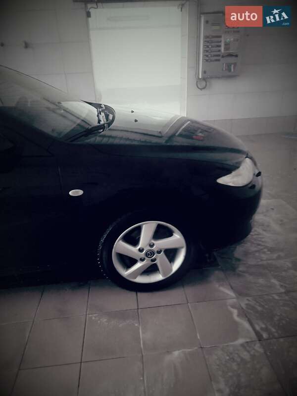 Седан Mazda 6 2003 в Измаиле