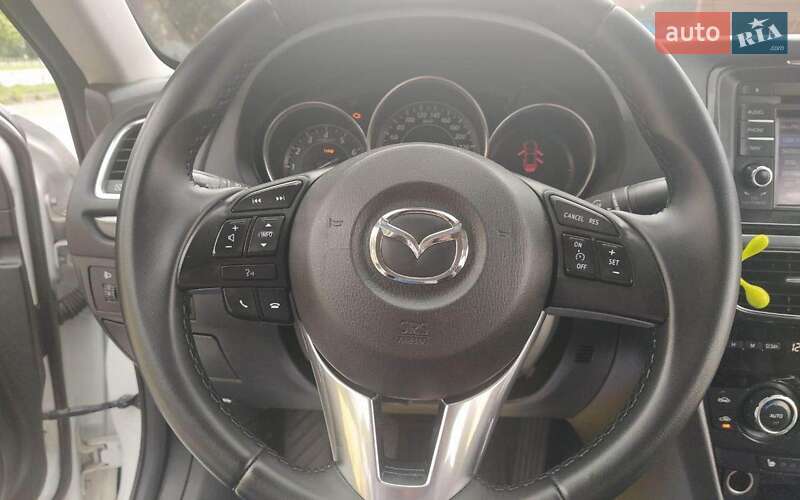 Седан Mazda 6 2013 в Львове
