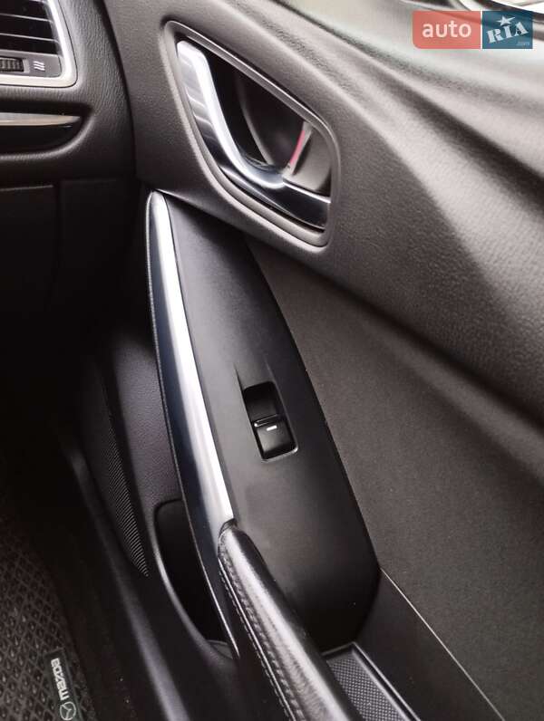 Седан Mazda 6 2013 в Сарнах