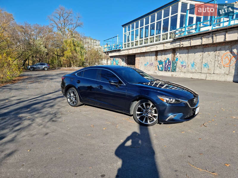 Седан Mazda 6 2016 в Днепре