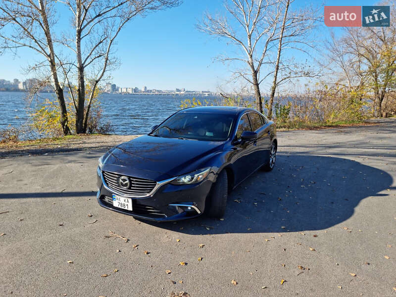 Седан Mazda 6 2016 в Днепре