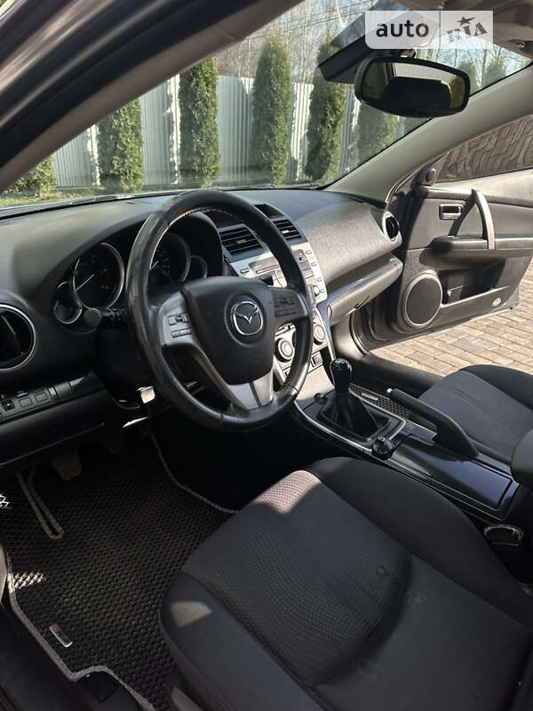Универсал Mazda 6 2009 в Сторожинце