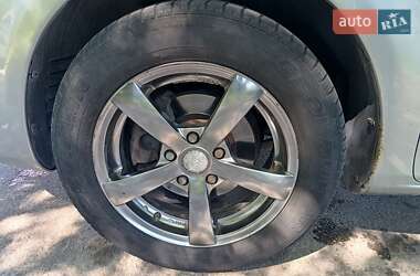 Седан Mazda 6 2004 в Запорожье