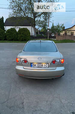 Седан Mazda 6 2004 в Ровно