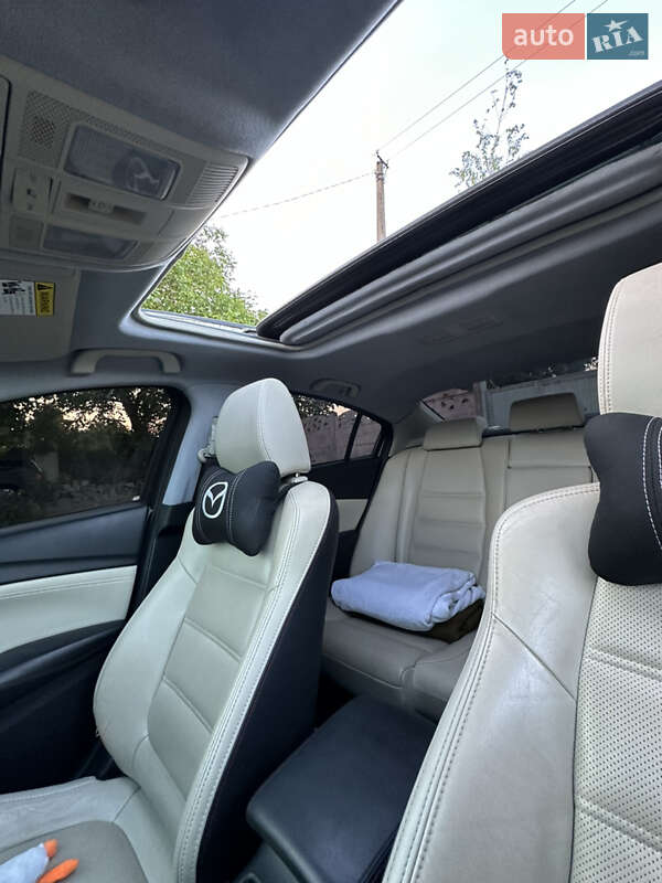 Седан Mazda 6 2014 в Кривом Роге