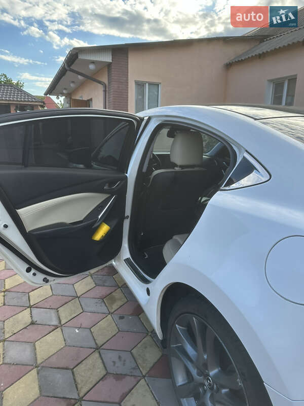 Седан Mazda 6 2014 в Кривом Роге