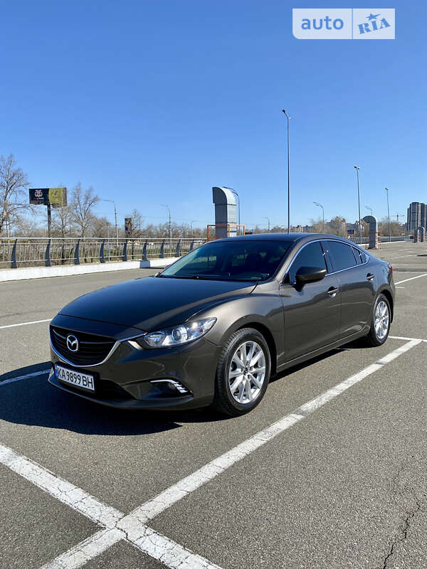 Седан Mazda 6 2016 в Киеве