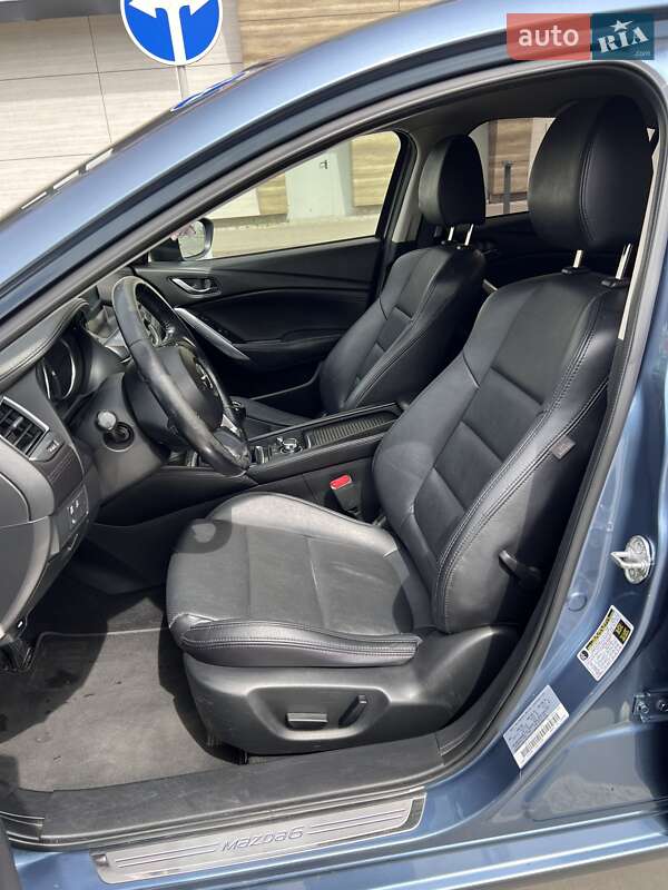 Седан Mazda 6 2015 в Львове