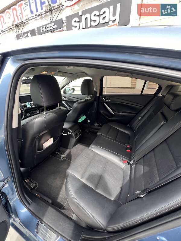 Седан Mazda 6 2015 в Львове