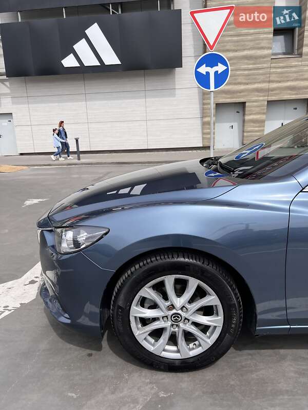 Седан Mazda 6 2015 в Львове