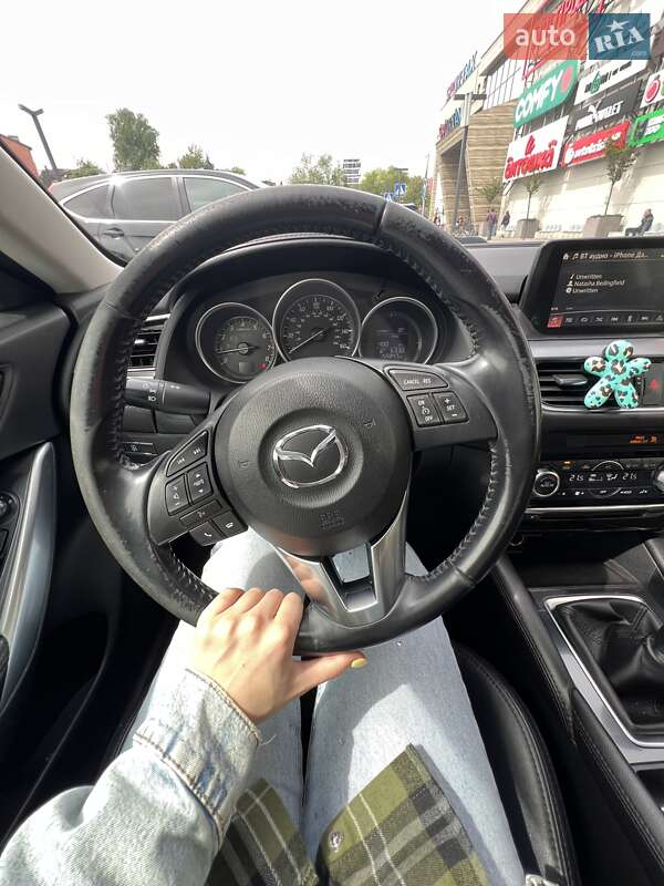 Седан Mazda 6 2015 в Львове
