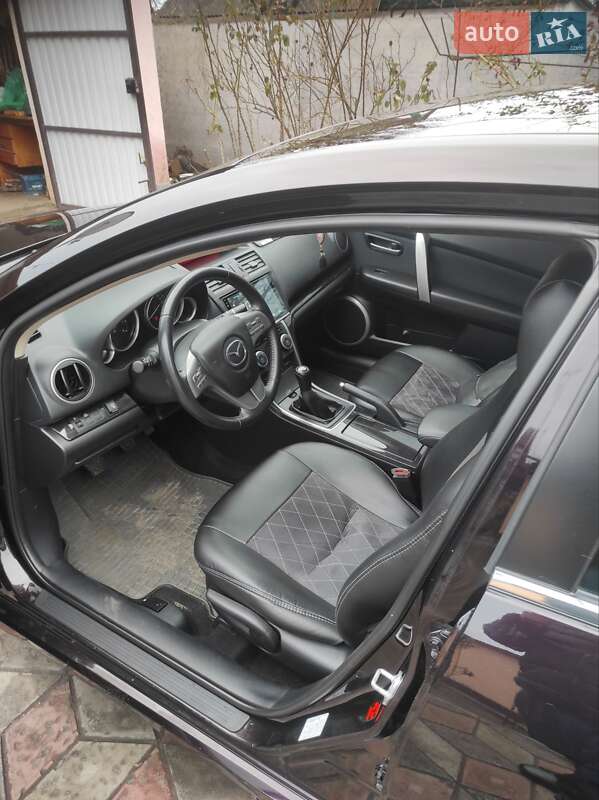 Седан Mazda 6 2010 в Полтаві
