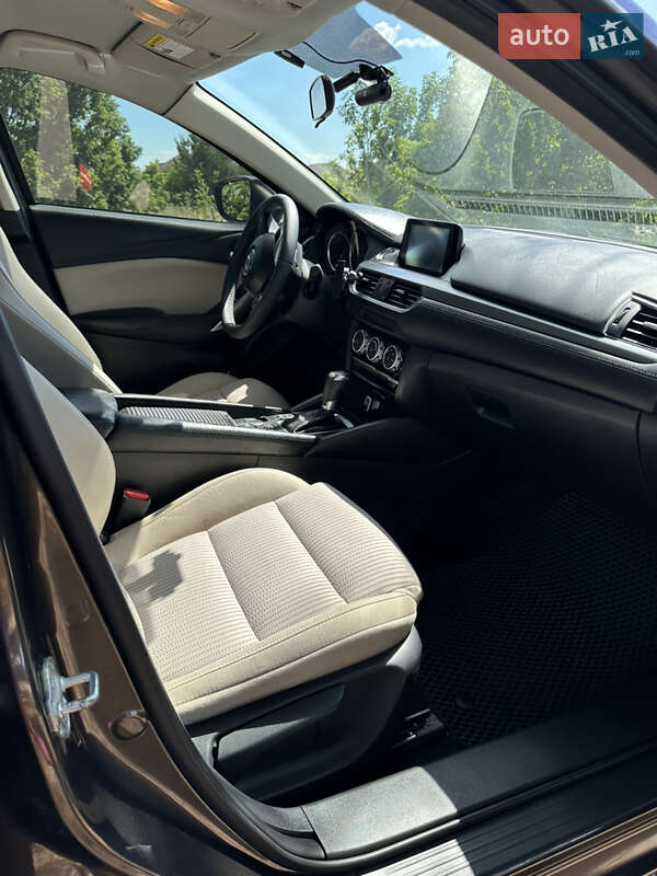 Седан Mazda 6 2015 в Запоріжжі