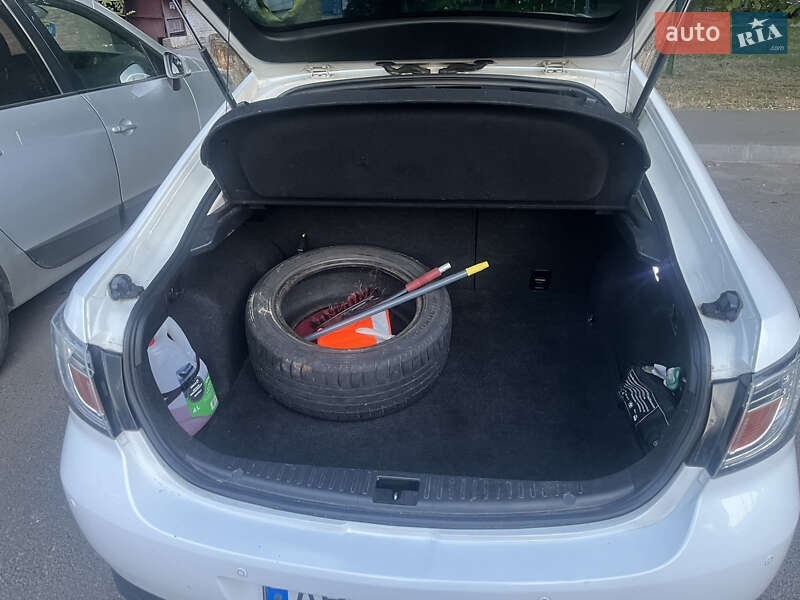 Седан Mazda 6 2010 в Виннице