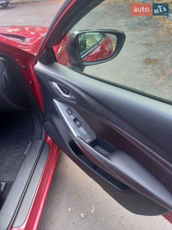 Седан Mazda 6 2015 в Умані