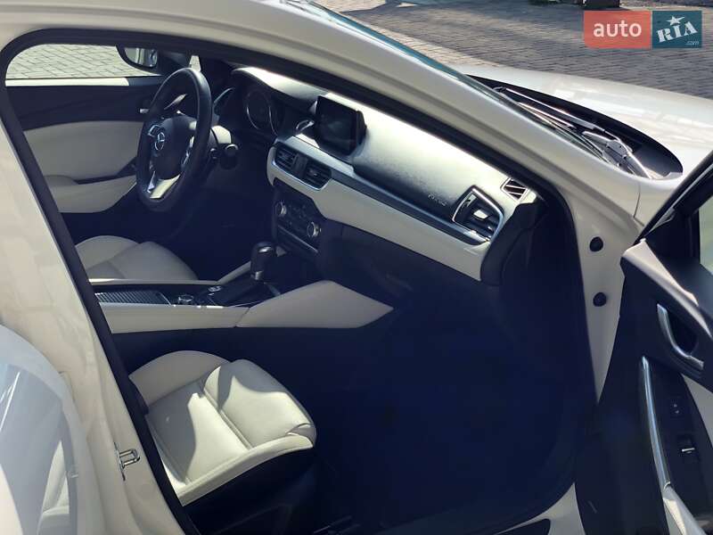 Седан Mazda 6 2015 в Дніпрі