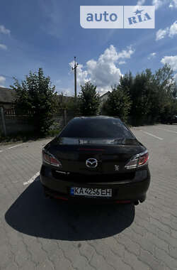 Седан Mazda 6 2011 в Городке