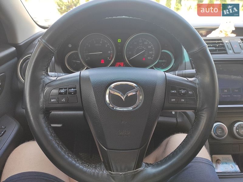 Седан Mazda 6 2011 в Золочеві