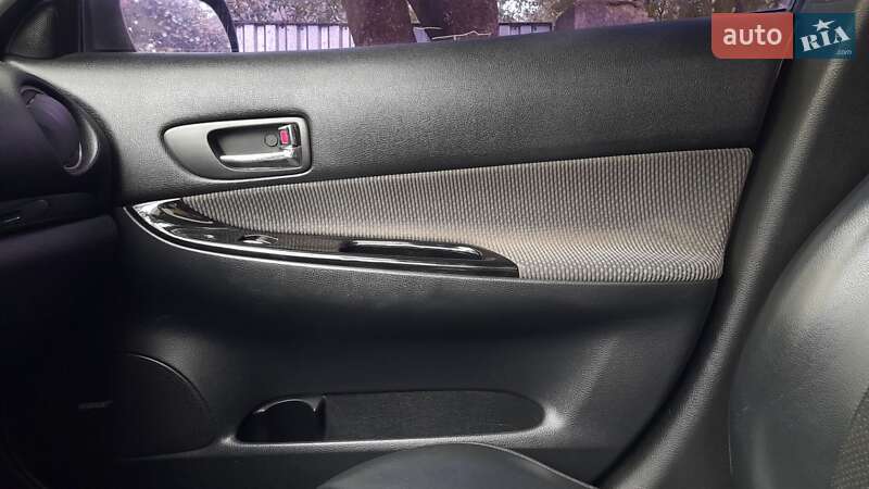 Седан Mazda 6 2003 в Ужгороде