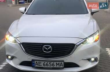 Седан Mazda 6 2015 в Днепре