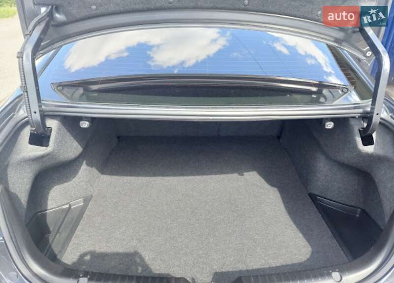 Седан Mazda 6 2014 в Днепре