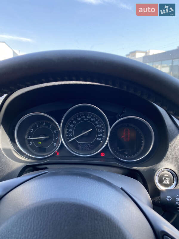 Седан Mazda 6 2014 в Ужгороде