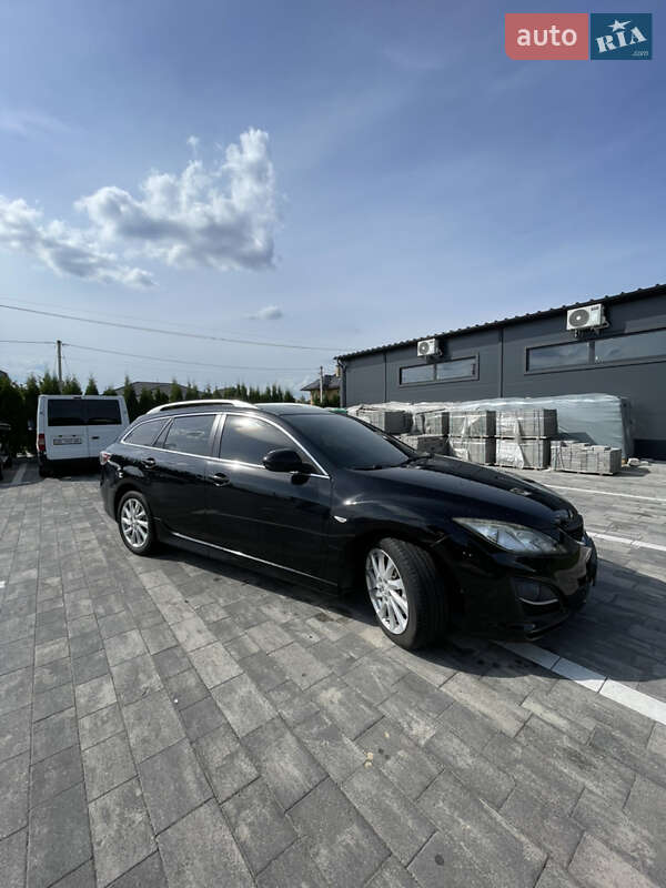 Универсал Mazda 6 2010 в Луцке