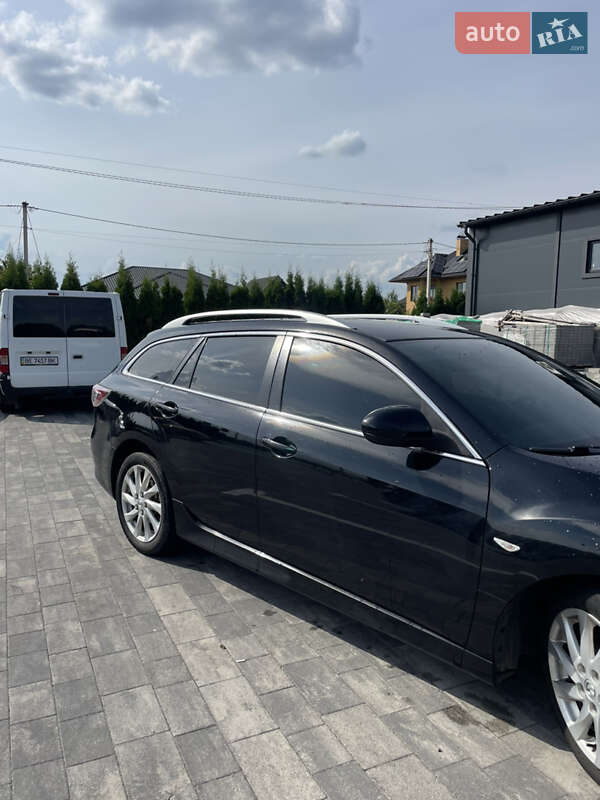 Универсал Mazda 6 2010 в Луцке