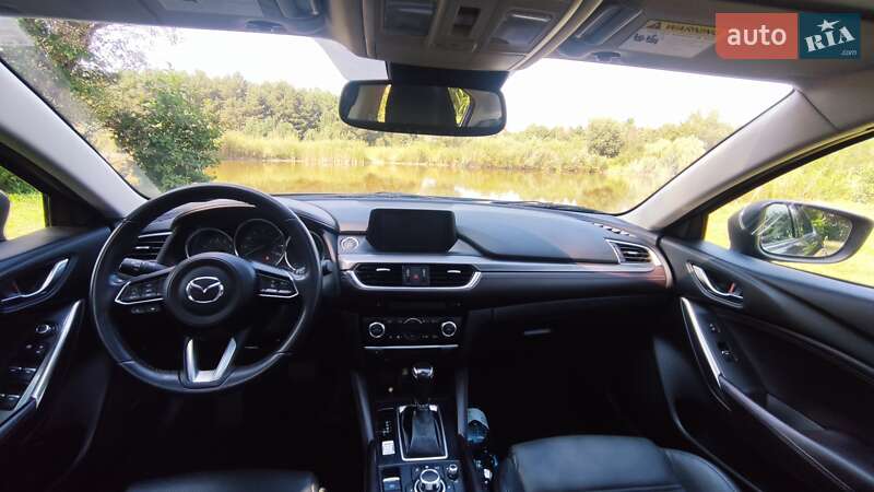 Седан Mazda 6 2017 в Львове
