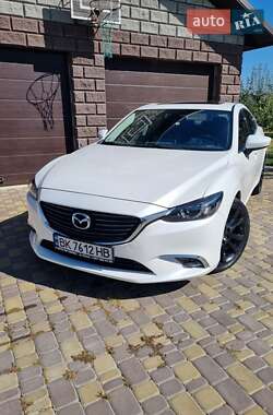 Седан Mazda 6 2016 в Рівному