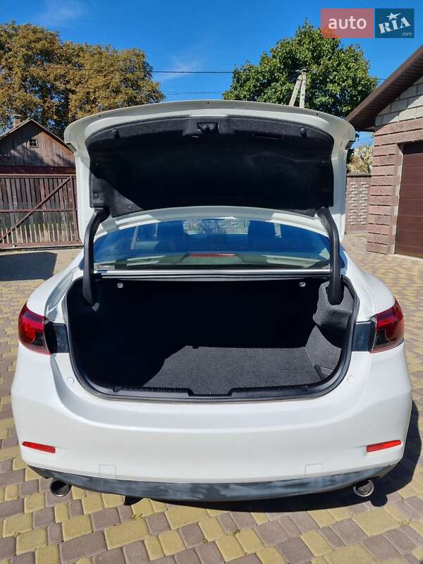 Седан Mazda 6 2016 в Рівному