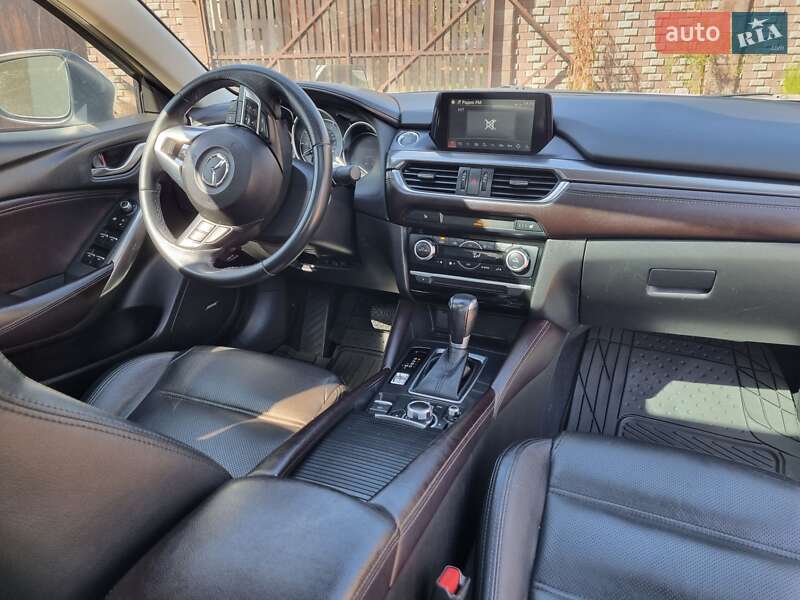 Седан Mazda 6 2016 в Рівному