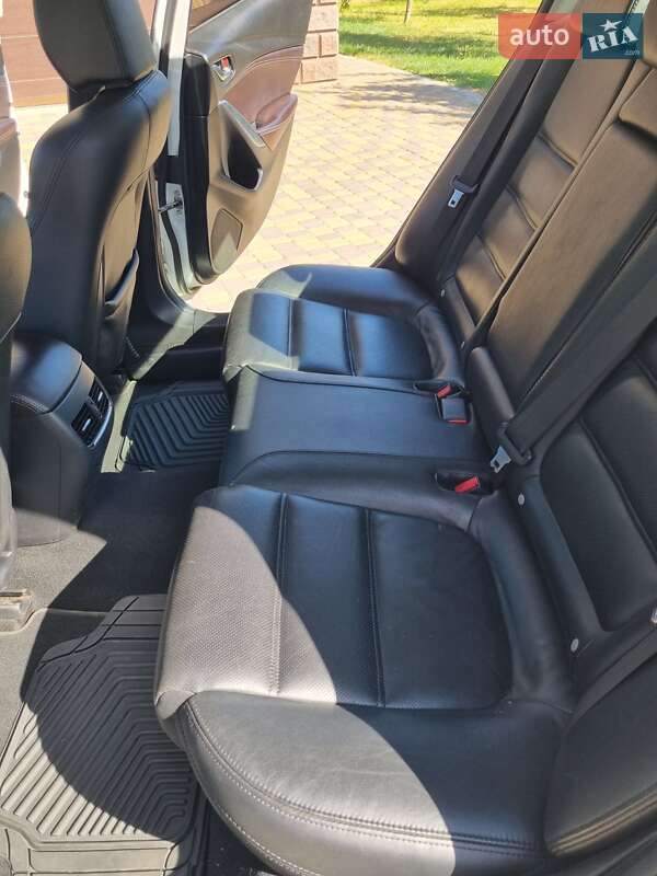 Седан Mazda 6 2016 в Рівному