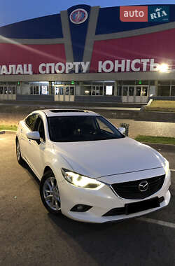 Седан Mazda 6 2014 в 