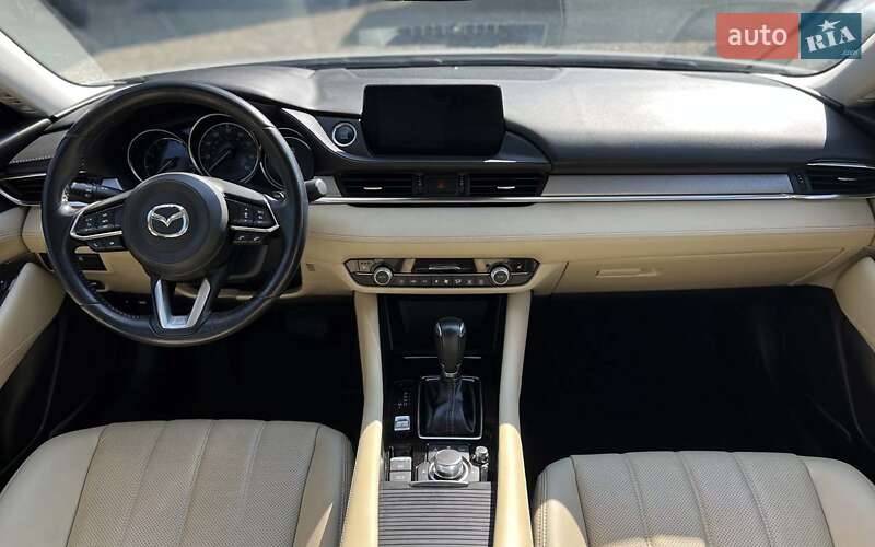 Седан Mazda 6 2018 в Львове