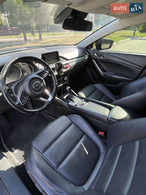 Седан Mazda 6 2016 в Кременчуге